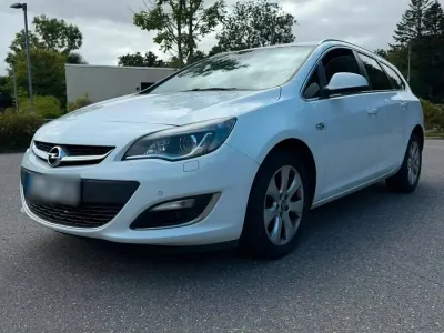 Gebraucht Opel Astra 165 PS (121 kW) 2014 Weiß Kombi