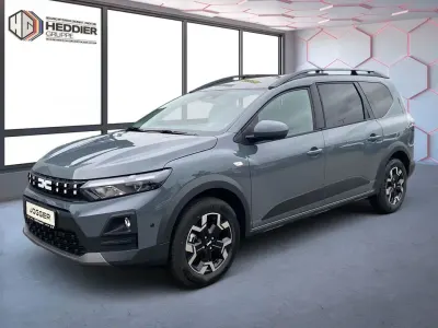 Neu Dacia Jogger Journey 158 PS (116 kW) 2026 Grau Van / Kleinbus