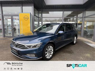Gebraucht VW Passat Elegance 150 PS (110 kW) 2023 Aquamarinblau metallic Kombi