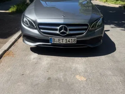 Gebraucht Mercedes E200 150 PS (110 kW) 2019 Grau Limousine