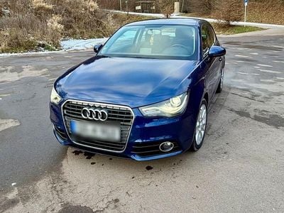 Second-hand Audi A1 Ambition 105 CP (77 kW) 2010 Albastru Hatchback