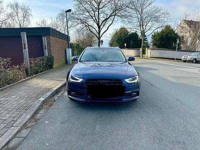 Gebraucht Audi A4 177 PS (130 kW) 2013 Blau Kombi