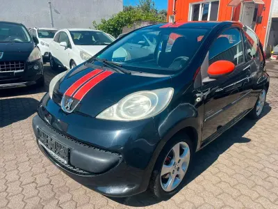 Gebraucht Peugeot 107 Filou 68 PS (50 kW) 2006 Schwarz Kleinwagen