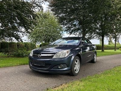 Blau Gebraucht 2007 Opel Astra Cabriolet Cosmo Cabrio | 1.700 € (Fairer Preis)