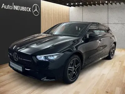 Gebraucht Mercedes CLA250e Shooting Brake Advanced 163 PS (119 kW) 2025 Unilack nachtschwarz Kombi