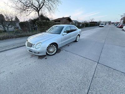 Gebraucht Mercedes E200 163 PS (119 kW) 2006 Grau Limousine