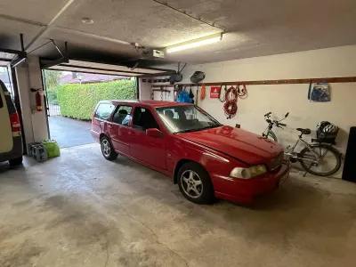 Gebraucht Volvo V70 120 PS (88 kW) 1997 Rot Kombi