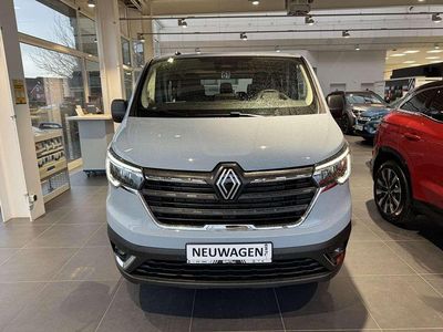 Kumulusblau Gebraucht 2025 Renault Trafic Van / Kleinbus | 38.890 € (Etwas zu teuer)