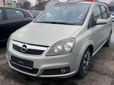 Gebraucht Opel Zafira 150 PS (110 kW) 2006 Gold Van / Kleinbus