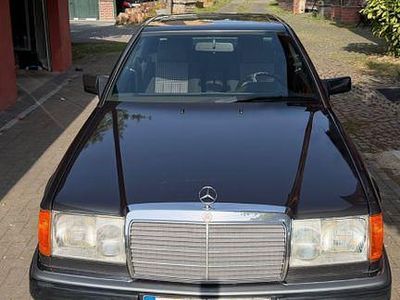 Gebraucht Mercedes 230 Sportline 132 PS (97 kW) 1991 Schwarz Coupé