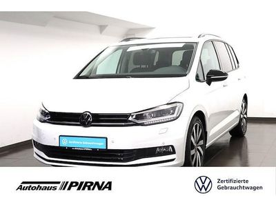 Weiß Gebraucht 2024 VW Touran Highline Van / Kleinbus | 42.600 € (Teuer)