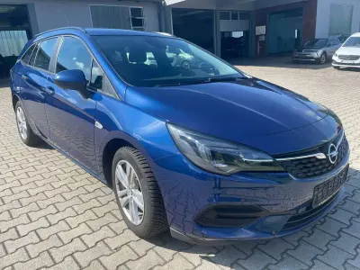 Gebraucht Opel Astra 145 PS (106 kW) 2020 Nautic blau Kombi