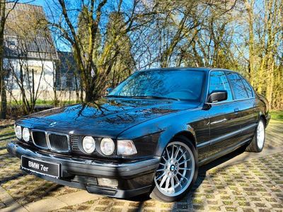 Gebraucht BMW 735 211 PS (155 kW) 1990 Schwarz Limousine