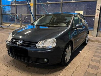 Gebraucht VW Golf VI 105 PS (77 kW) 2008 Blau Kleinwagen