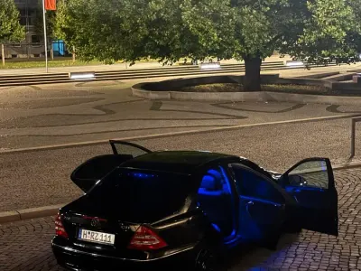 Gebraucht Mercedes C220 245 PS (180 kW) 2007 Schwarz Coupé