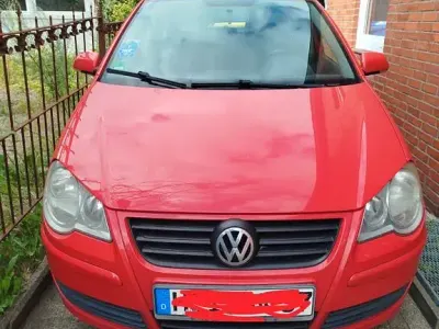 Gebraucht VW Polo Trendline 69 PS (50 kW) 2009 Rot Kleinwagen