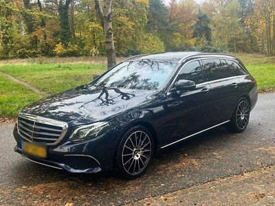 Usata Mercedes E350 258 CV (189 kW) 2017 Blu Station wagon