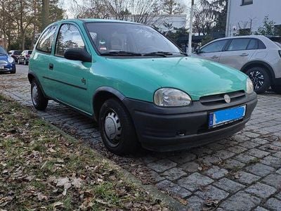 Gebraucht Opel Corsa 45 PS (33 kW) 1996 Grün Kleinwagen