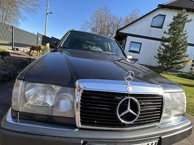 Usata Mercedes 300 110 CV (80 kW) 1992 Blu Station wagon