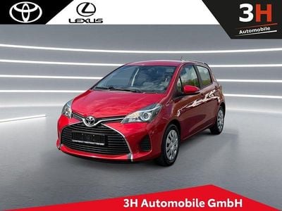 Second-hand Toyota Yaris 99 CP (72 kW) 2016 Roșu Berlinǎ
