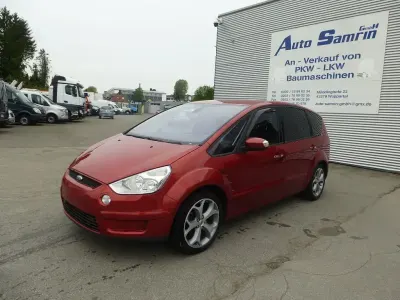 Gebraucht Ford S-MAX Titanium 140 PS (102 kW) 2009 Rot Van / Kleinbus