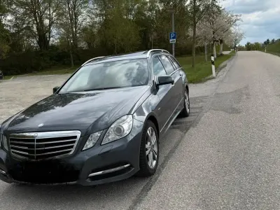 Używany Mercedes E250 Avantgarde 204 KM (150 kW) 2012 Szary Kombi