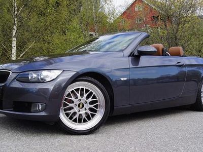 Gebraucht BMW 320 Cabriolet 231 PS (169 kW) 2007 Grau metallic Cabrio