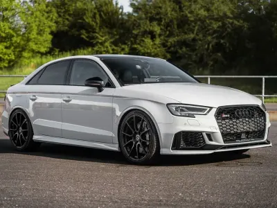 Gebraucht Audi RS3 Sport 400 PS (294 kW) 2018 Gletscherweiss Limousine