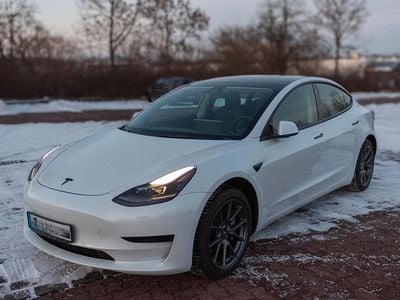 Gebraucht Tesla Model 3 Standard Range Plus 239 kW (325 PS) 2021 Weiß Limousine