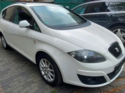 Używany Seat Altea XL 105 KM (77 kW) 2010 Biały Minivan