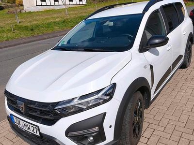 Gebraucht Dacia Jogger 110 PS (80 kW) 2022 Weiß Van / Kleinbus
