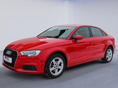 Gebraucht Audi A3 Sport 116 PS (85 kW) 2017 Rot Limousine