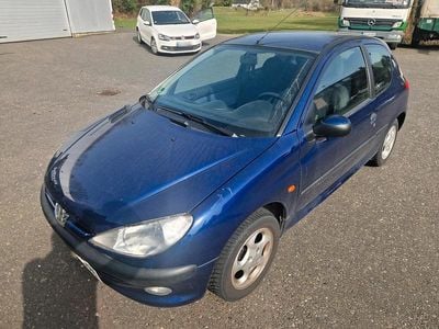 Gebraucht Peugeot 206 60 PS (44 kW) 1999 Blau Kleinwagen