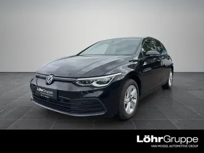 Gebraucht VW Golf VIII Life 131 PS (96 kW) 2023 Schwarz Limousine