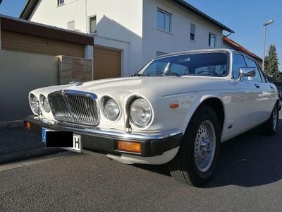 Second-hand Jaguar XJ12 Sovereign 295 CP (216 kW) 1982 Alb Berlinǎ