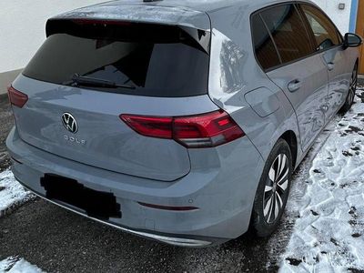 Usata VW Golf VIII Move 150 CV (110 kW) 2024 Grigio Berlina