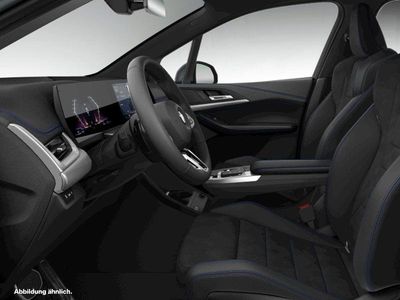 Gebraucht 2025 BMW 220 Active Tourer Luxury Line Van / Kleinbus | 40.079 € (Fairer Preis)