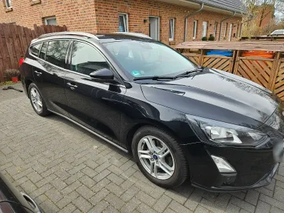 Gebraucht Ford Focus Cool & Connect 150 PS (110 kW) 2019 Schwarz Kombi