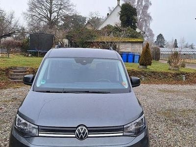 Grau Gebraucht 2022 VW Caddy Maxi Life Life Van / Kleinbus | 23.400 € (Superpreis)