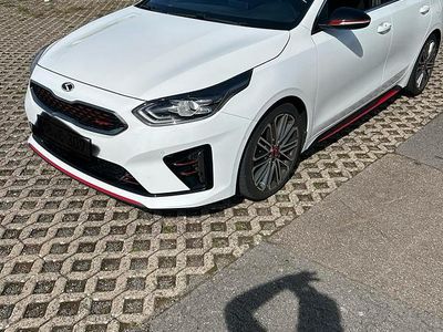 Kia ProCeed GT