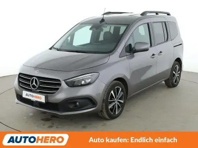 Gebraucht Mercedes T180 Progressive 116 PS (85 kW) 2023 Grau Van / Kleinbus