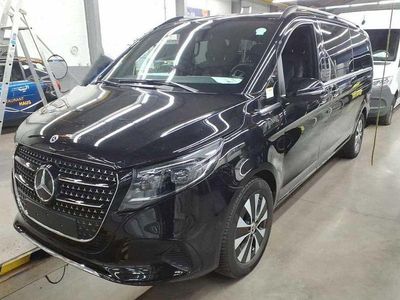 Gebraucht Mercedes V300 Avantgarde 237 PS (174 kW) 2025 Obsidianschwarz metallic Van / Kleinbus