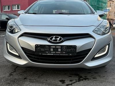 Gebraucht Hyundai i30 135 PS (99 kW) 2013 Silber Kombi
