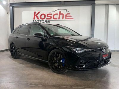 Usata VW Golf VIII R 333 CV (244 kW) 2024 Nero Station wagon