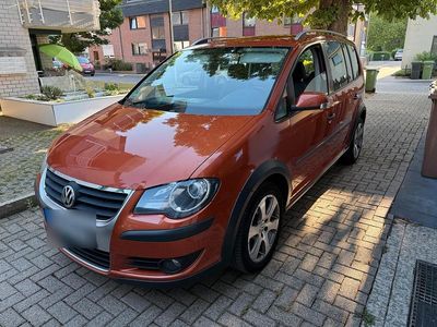 VW Touran Cross