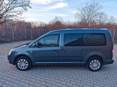 Grau Gebraucht 2009 VW Caddy Maxi S Van / Kleinbus | 6.200 € (Fairer Preis)