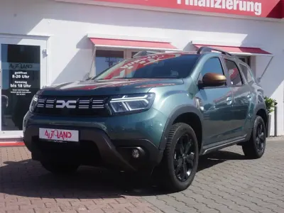 Gebraucht Dacia Duster Extreme 114 PS (83 kW) 2023 Zederngrünmetallic SUV