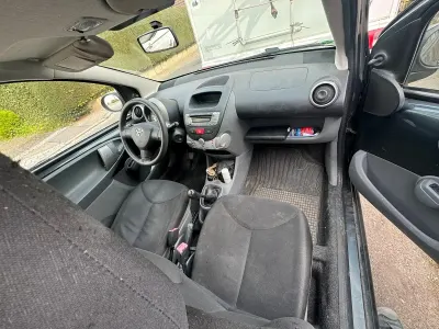Używany Toyota Aygo 69 KM (50 kW) 2009 Szary Hatchback