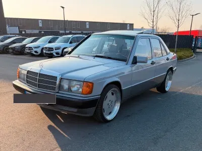 Gebraucht Mercedes 190 90 PS (66 kW) 1991 Grau Limousine