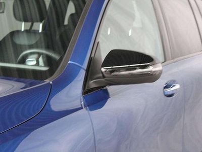 Gebraucht Mercedes GLB200 AMG line 163 PS (119 kW) 2024 Blau SUV